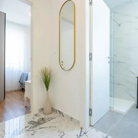 Apartment City Residence Split 公寓